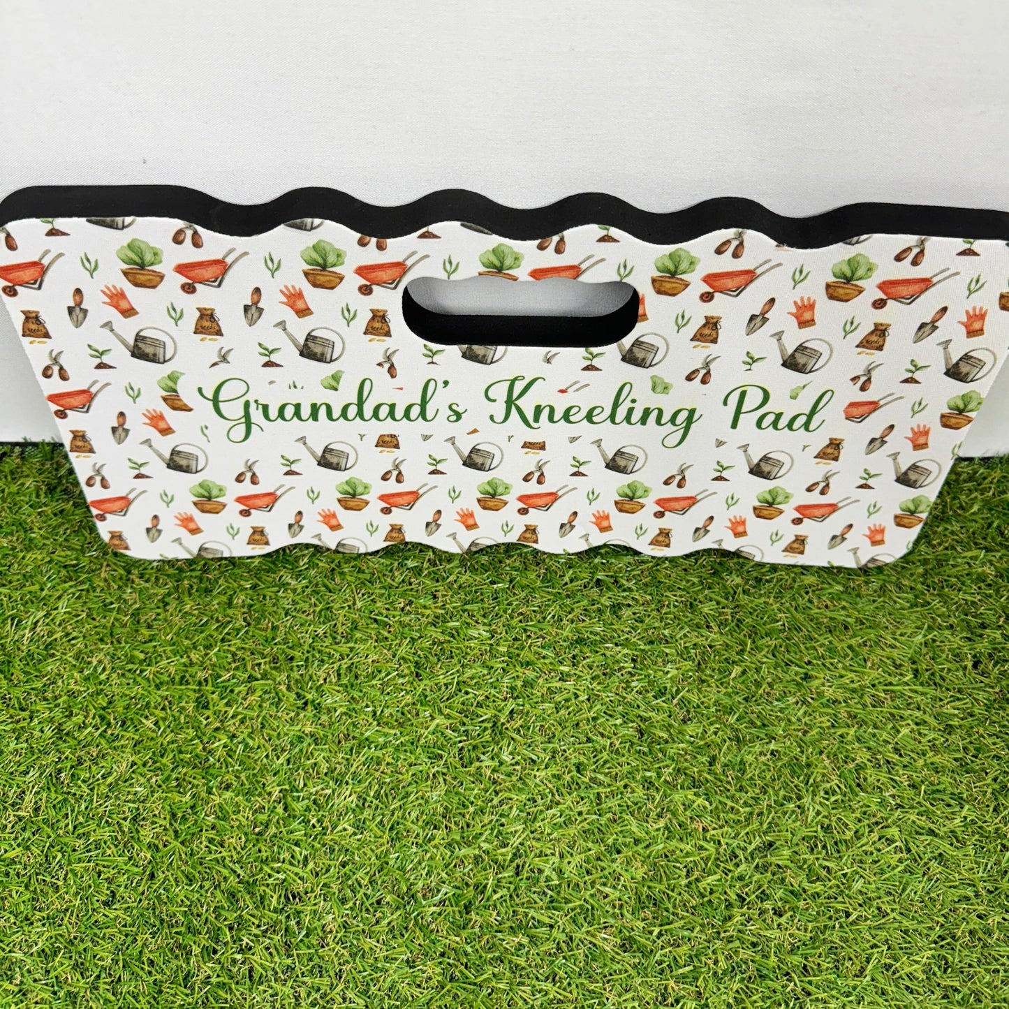 Comfy Foam Kneeling Pad - Personalised Garden Tool Pattern - Gardener's Delight