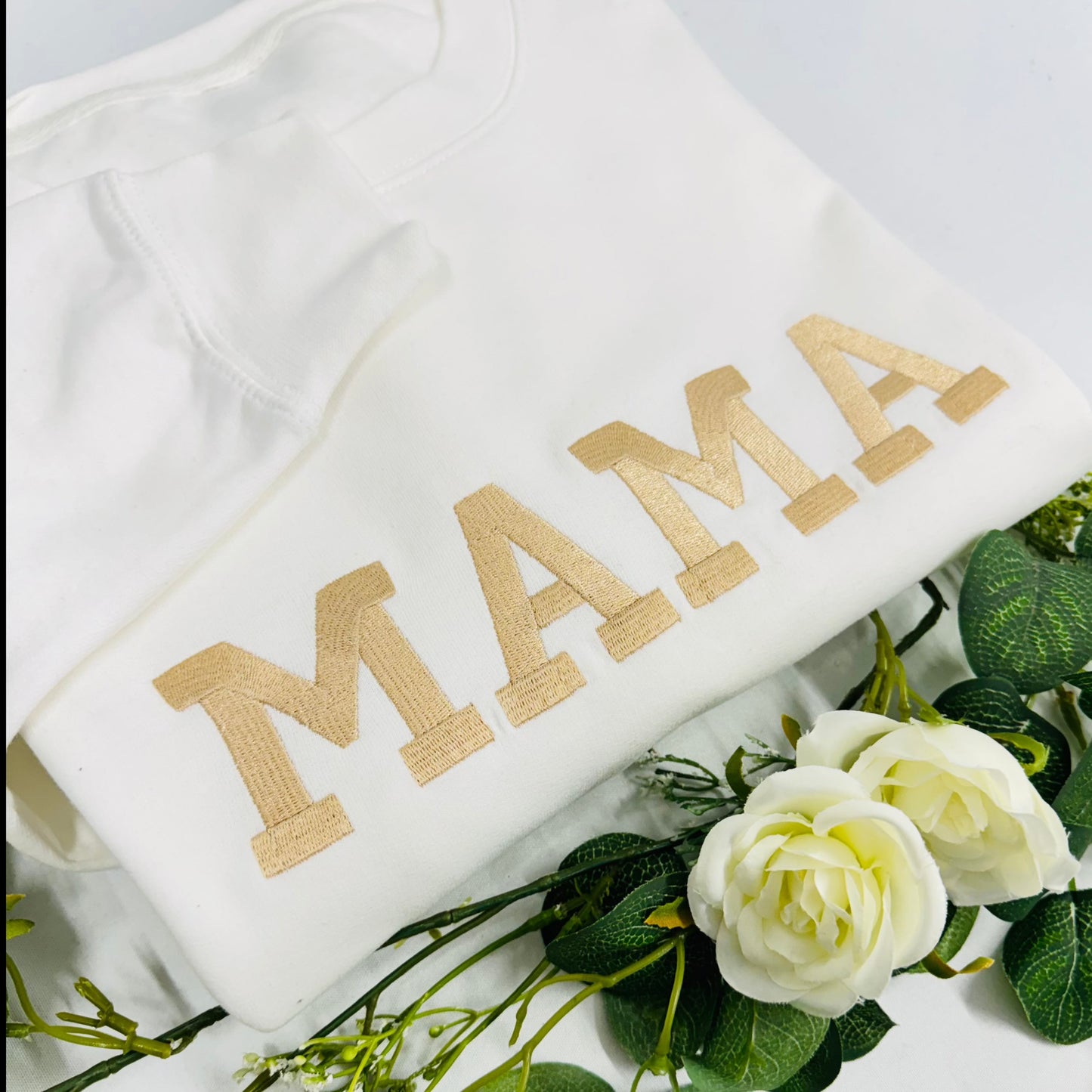 MAMA Embroidered Sweatshirt - Perfect for Stylish Mums & Mums-to-Be!