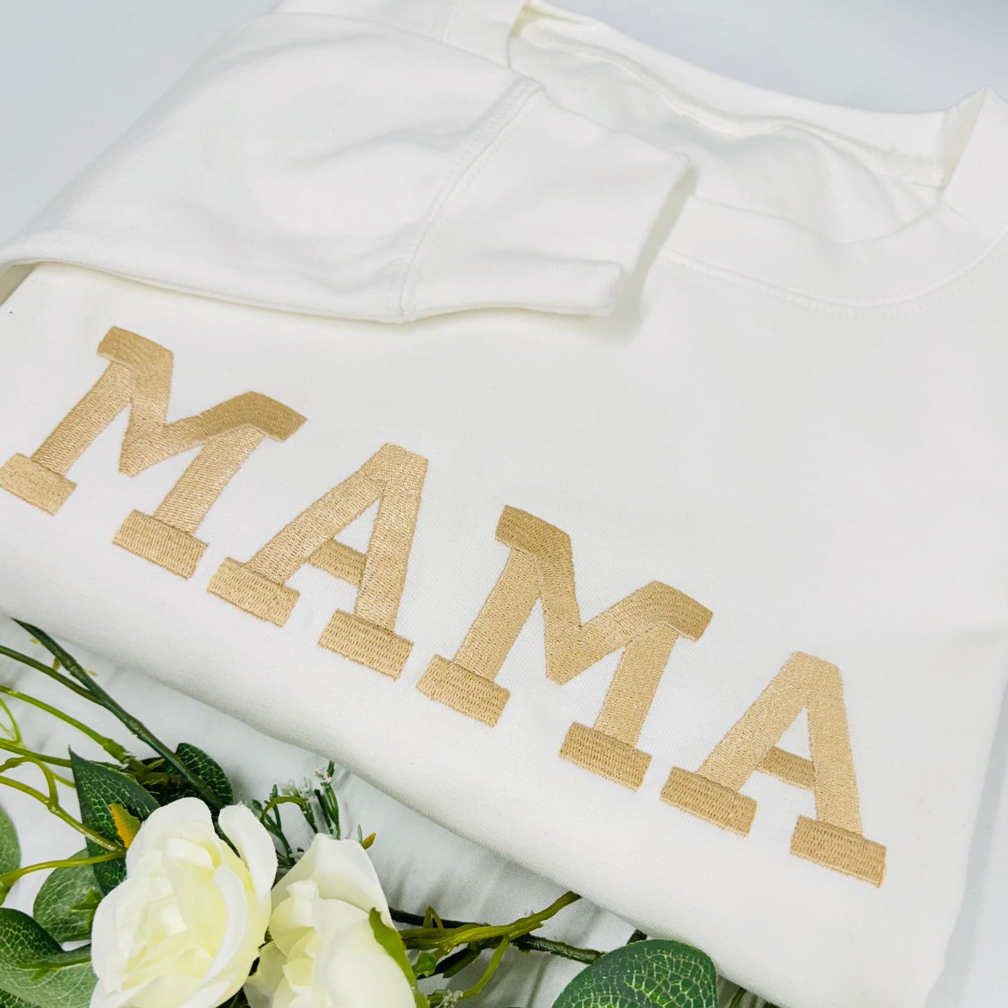 MAMA Embroidered Sweatshirt - Perfect for Stylish Mums & Mums-to-Be!