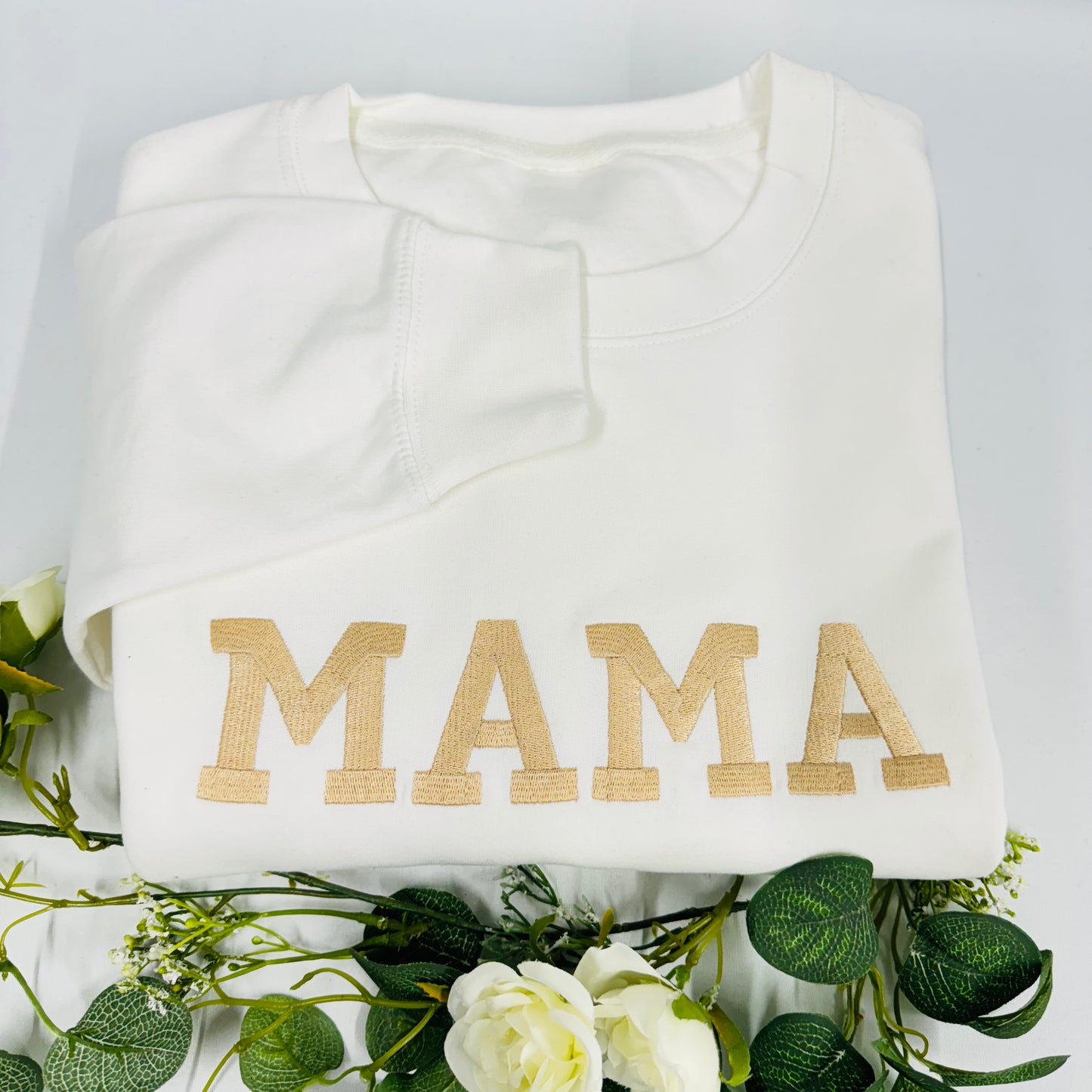 MAMA Embroidered Sweatshirt - Perfect for Stylish Mums & Mums-to-Be!
