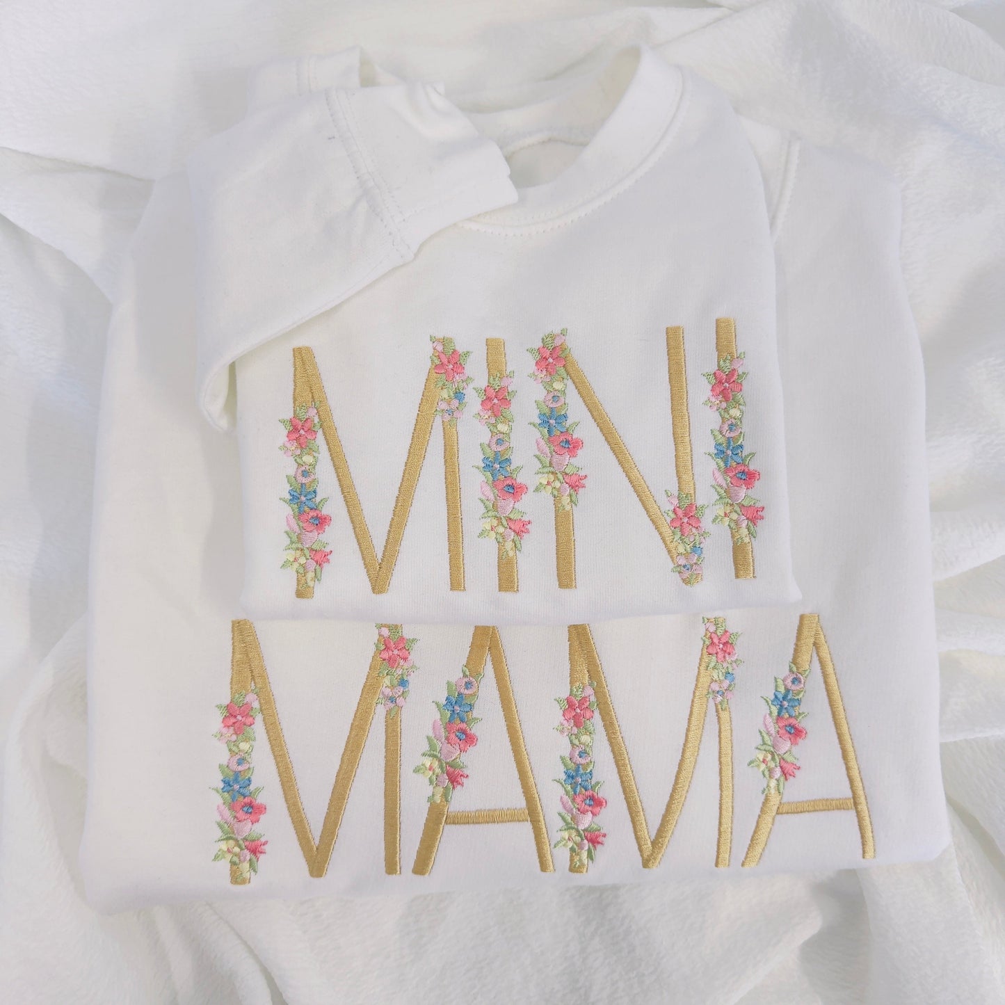 Embroidered Floral Mama and Mini Matching Sweatshirts Set. Cute Matching Jumpers
