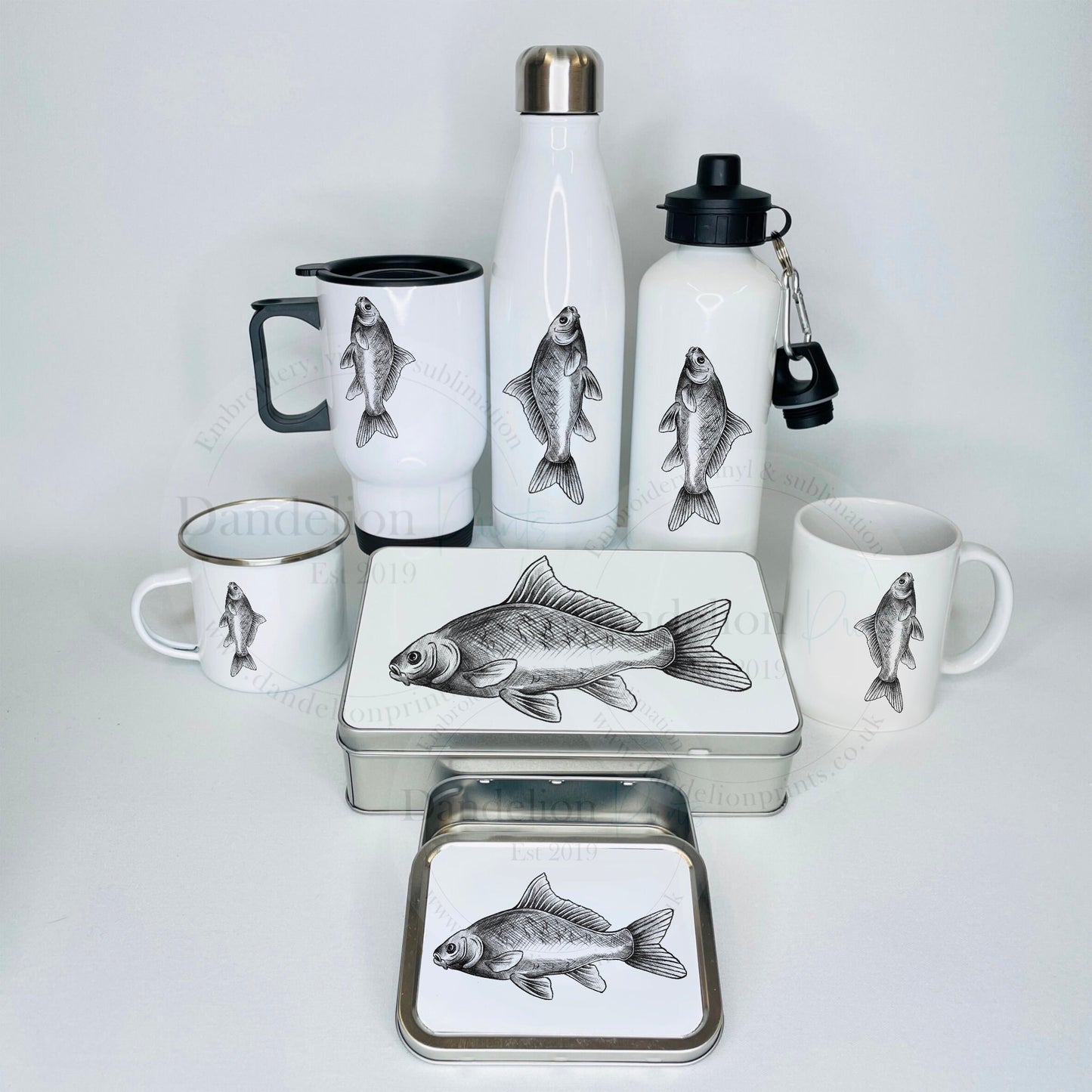 Multiple carp fish accessories gifts including drinks flasks, mugs, travel mugs, enamel mugs and tins. If you’re looking for a gift for a fisherman you’re sure to find something here.