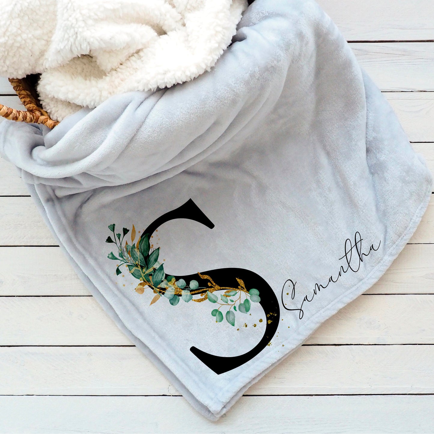 Luxuriate in Style! Personalised Printed Fleece Blanket - Choose from Various Designs and Colours